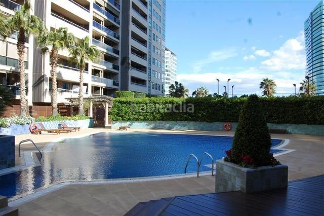 Foto be8b1b25-e708-48e0-8192-7ca6809b64da. Pis amb aparcament piscina a Diagonal Mar i el Front Marítim del Poblenou Barcelona