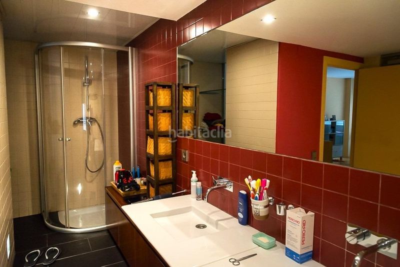 Foto 7072355d-4821-4c89-a253-b398ffde1d5c. Pis a Poblenou Barcelona