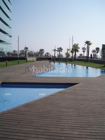 Foto 96abb25b-77c1-4816-b3e5-b86bde9f94a1. Pis amb aparcament piscina a Diagonal Mar i el Front Marítim del Poblenou Barcelona