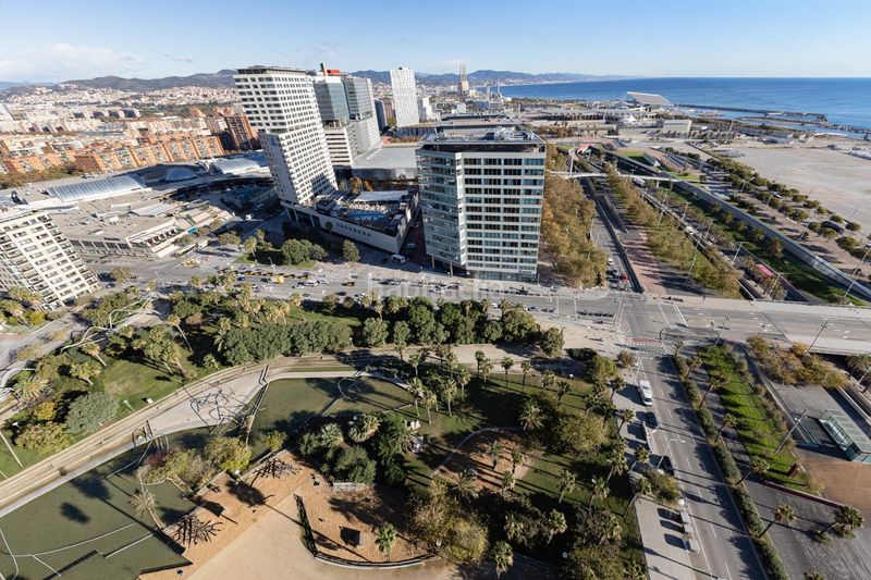 Foto bb3b6f7a-402e-4ab3-9589-fa6976055ff6. Pis amb aparcament piscina a Diagonal Mar i el Front Marítim del Poblenou Barcelona