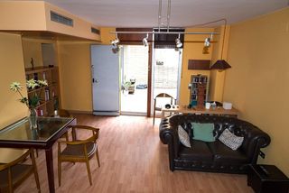 Duplex in Provençals del Poblenou. Bajo dúplex con ubicación privilegiada 3 minutos de la playa en