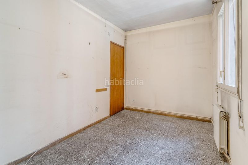 Foto c809f261-a93e-4397-a73e-4336e3cacf66. Pis amb calefacció aparcament a Fort Pienc Barcelona