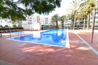 Lloguer Pis  Carrer de la selva de mar. Illa del bosc