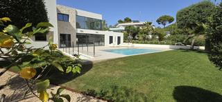 Xalet a Santa Ponça. This newly built villa in nova santa ponsa is the most luxurious