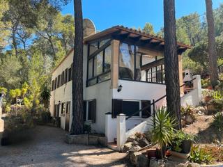 Xalet a Andratx. Tranquil retreat with breathtaking views in sant elm