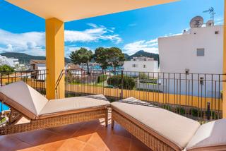Apartament a Port D´Andratx. Stylish apartment with beautiful views across the marina of port