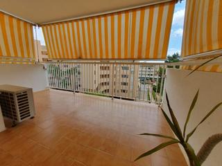 Apartament a Magaluf. A spacious and well situated 4 bedroom apartment including a pri