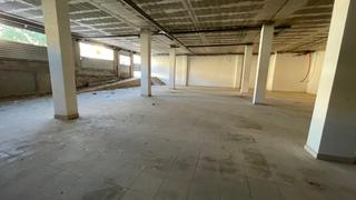Lloguer Local Comercial a Carrer de paterna 2. Local en alquiler