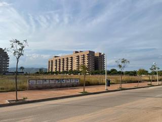 Terreny residencial en Avenida jardn 11. Magnifico solar en venta !!!