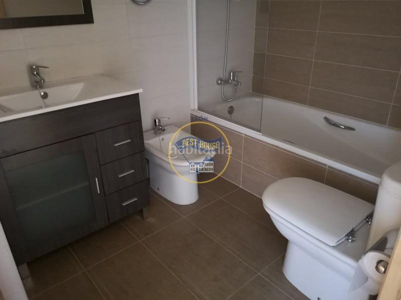 Foto 246411a1-eac8-4f37-8a63-906804a42124. Pis amb calefacció aparcament a Puente Castro León