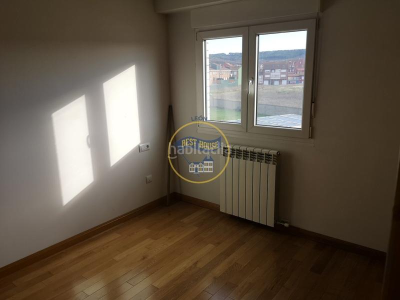 Foto 446fe42c-e140-43bc-b1a2-ef27fd750b48. Pis amb calefacció aparcament a Puente Castro León