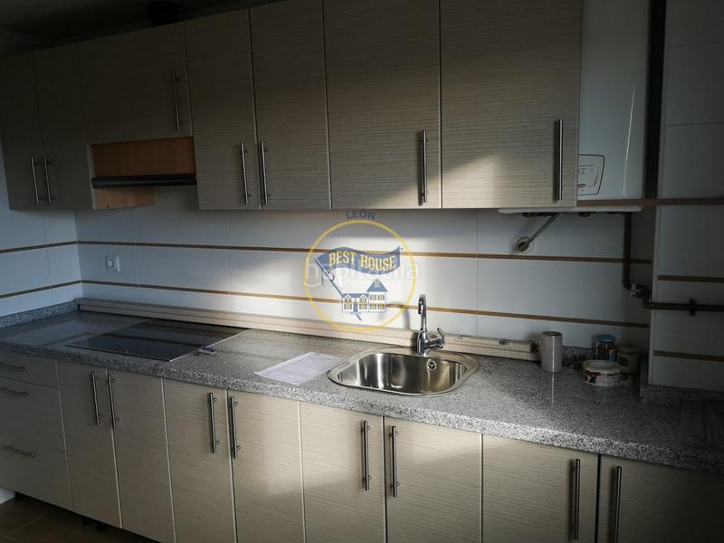 Foto 752c7327-3c81-4156-8bd5-9dd0ddd250fe. Pis amb calefacció aparcament a Puente Castro León