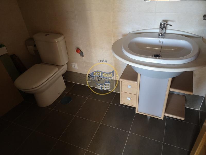 Foto 89d66aa5-5fba-4630-bcfc-c5b635ea5010. Pis amb calefacció aparcament a Puente Castro León