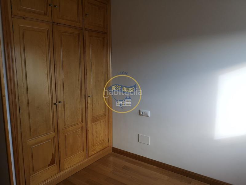 Foto 99515f7f-8c7f-4518-88f7-3a5a93c07955. Pis amb calefacció aparcament a Puente Castro León