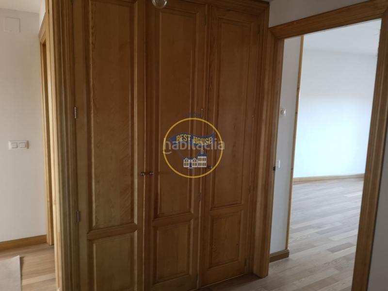 Foto ad6d0166-e738-4857-95e6-560f262c02b8. Pis amb calefacció aparcament a Puente Castro León