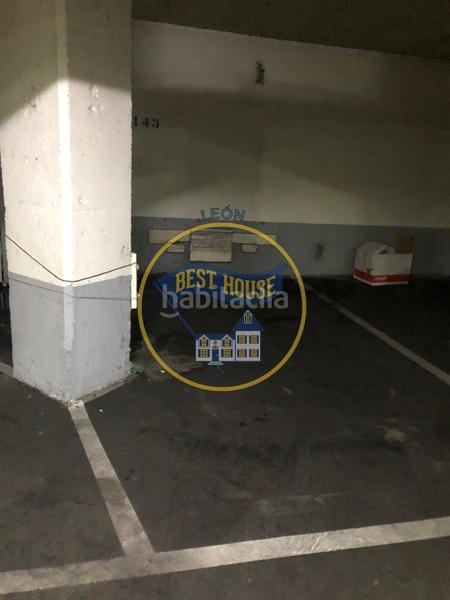 Foto 760cb9b3-dfef-4624-a4a1-c63b7bbe906a. Parking voiture dans San Claudio - La Chantría León