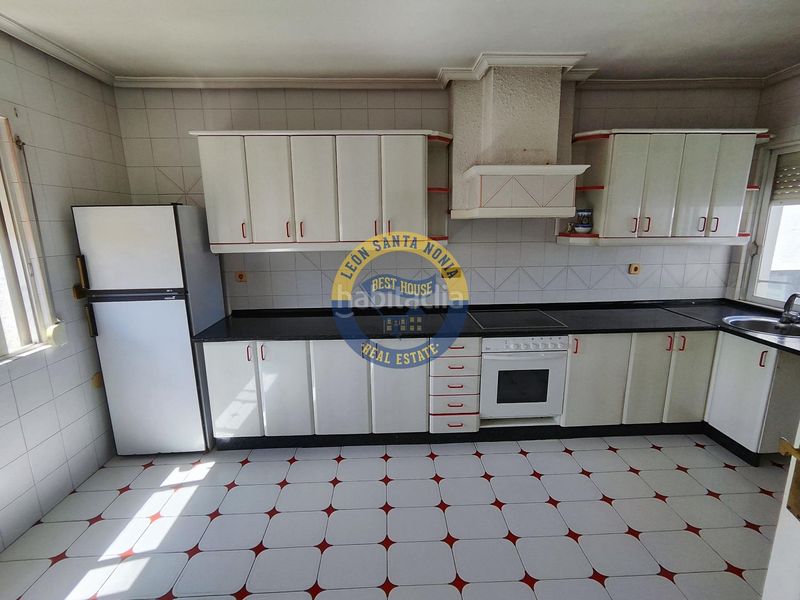 Foto 688f25b2-61ee-455f-bc8f-59834c3bbc3b. Pis a Centro Ciudad León