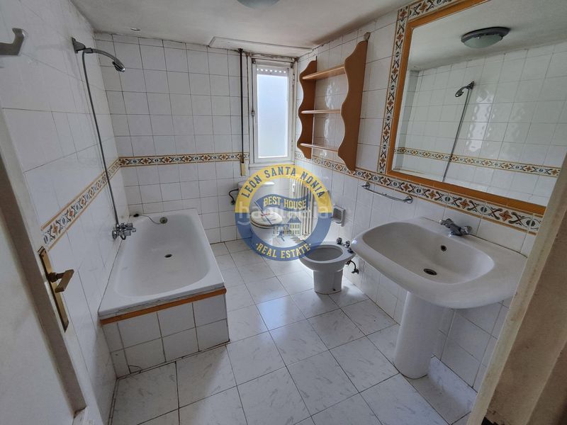 Foto b1f2e296-09c6-442e-be5b-78134e6d6f57. Pis a Centro Ciudad León