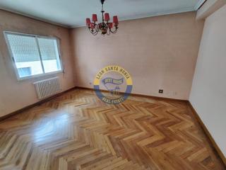 Appartement à Centro Ciudad. Piso a la venta en pleno centro de león.