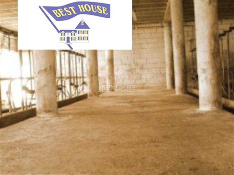 Foto 7d5ba1d1-1f89-4240-aaa8-95ce44bf3ddb. Fabrikhalle in Villaquilambre