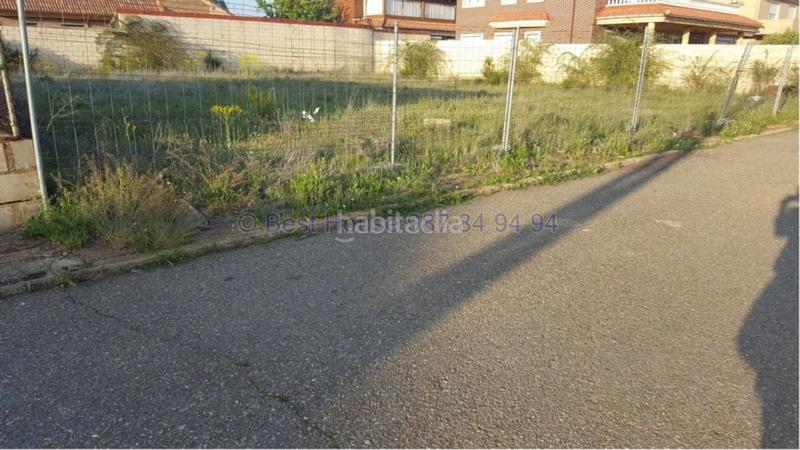 Foto e48f46d1-3c11-412b-a314-4a33f88e62de. Terreny residencial a Valdefresno