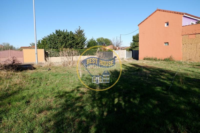 Foto 172c9333-f47b-4de9-8b37-7fdb21dd1694. Terreno residencial suelo sin edificar en venta en Armunia. en León