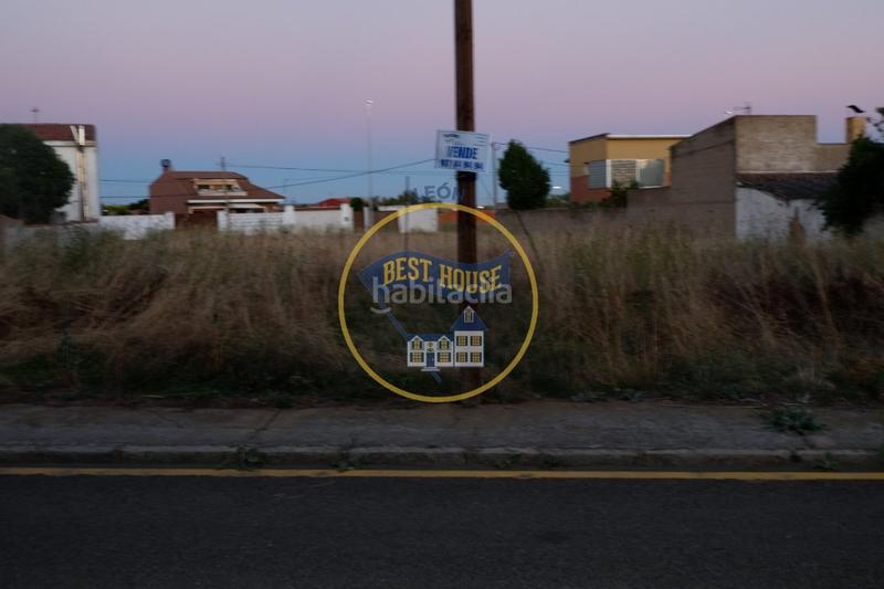 Foto f6546823-3542-49dd-acd6-463eb61e687d. Terreno residencial suelo sin edificar en venta en Armunia. en León