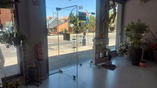 Affitto Locale commerciale in San Esteban. Negocio en alquiler en eras de renueva.