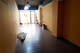 Affitto Locale commerciale in Las Eras de Renueva. Local comercial el comienzo de eras de renueva.