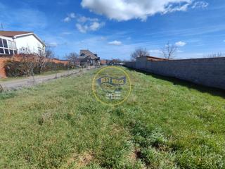 Terrain résidentiel à Onzonilla. Terreno urbano a la venta en vilecha.