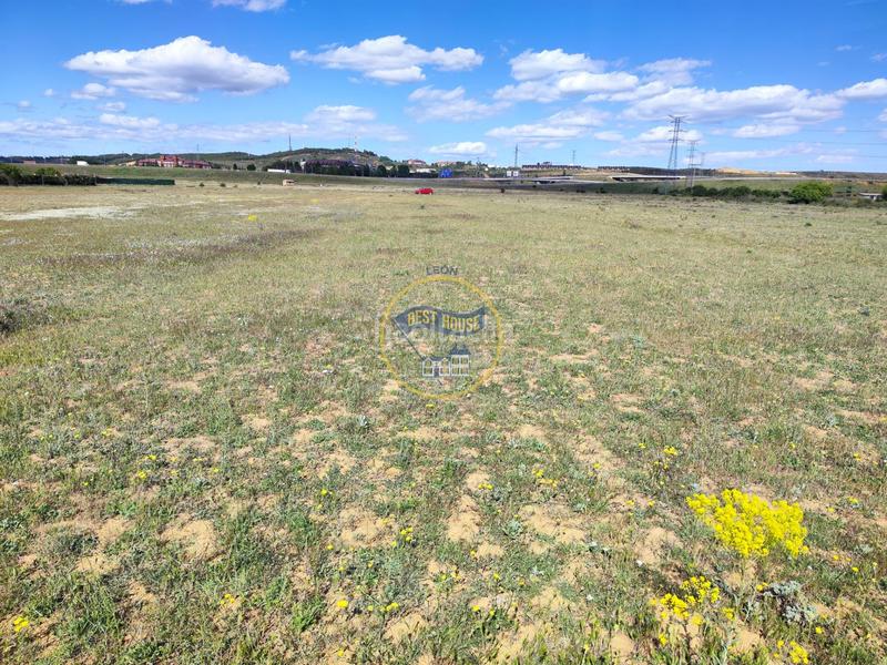 Foto 0c87ccd3-706a-4478-a784-7d6a57f48f94. Masia a Puente Castro León