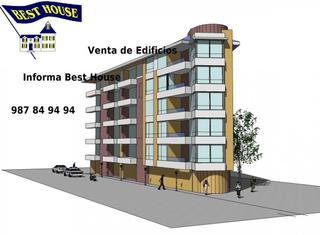 Édifice à Cuadros. Edificio en garrafe de torío, ideal para cualquier negocio