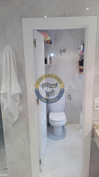 Foto 03c8b066-f726-45b2-be80-95cdf77adea4. Casa amb calefacció aparcament piscina a Valdefresno