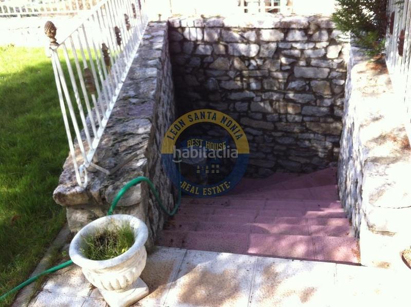 Foto 215e8c34-6112-4e2b-9829-f23db9317870. Casa amb calefacció aparcament piscina a Valdefresno