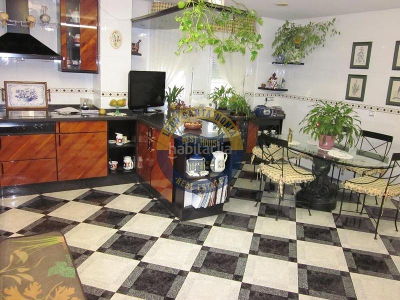 Foto afc73541-40ff-45ec-a162-667590b64bd9. Casa amb calefacció aparcament piscina a Valdefresno