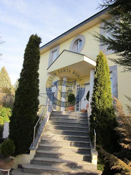 Foto c368d642-9a85-40ec-a1c4-57e55fb2b906. Casa amb calefacció aparcament piscina a Valdefresno