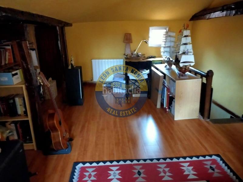 Foto 144a9ac9-b7ef-4025-bb7c-cb1cc3c565d7. Duplex con riscaldamento in Casco Antiguo León