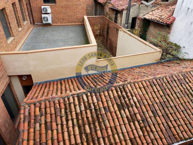 Foto e2fbb4a8-0721-4a08-ab4c-6d07197ffcb3. Duplex con riscaldamento in Casco Antiguo León
