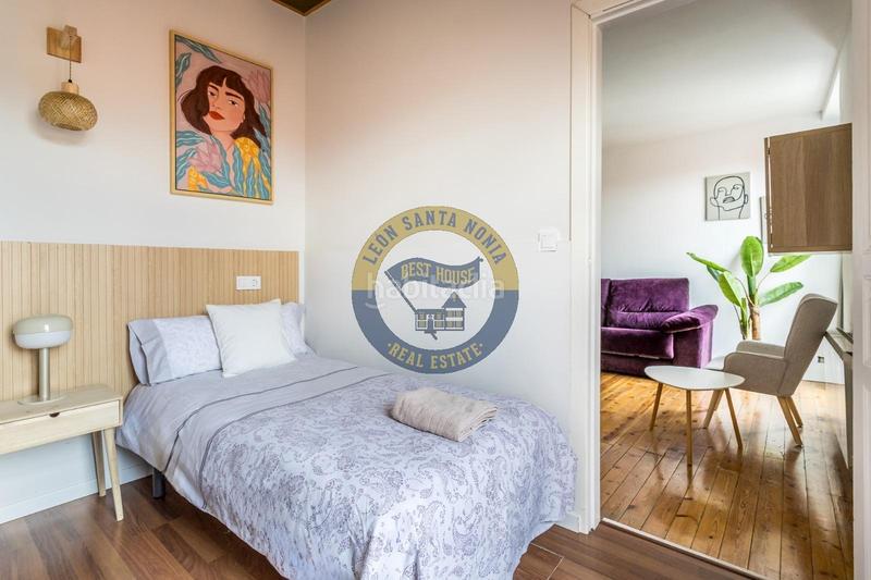 Foto 20d3b14c-b3a3-4b55-b191-4752f044e8ca. Flat with heating in Casco Antiguo León