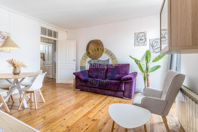 Foto 54e5f5c6-4dac-4053-a0a4-1980906366e7. Flat with heating in Casco Antiguo León