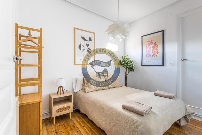 Foto 5d41e684-472c-42d0-b459-b676bf412903. Flat with heating in Casco Antiguo León