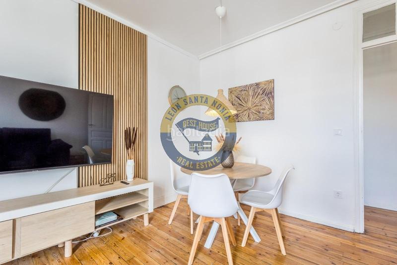 Foto d06682ea-23da-4817-99f4-65aa92186289. Flat with heating in Casco Antiguo León