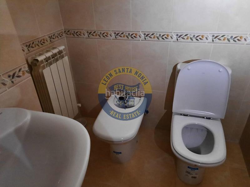 Foto 31d5a97d-6a98-408f-b86d-e215f9cd139c. Etagenwohnung mit heizung parking in El Soto León