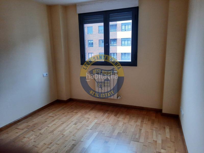 Foto 502dd6e0-2d75-4364-9dc2-81e43c67c4d4. Etagenwohnung mit heizung parking in El Soto León