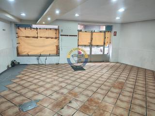 Miete Geschäftsraum in Trobajo del camino. Local comercial en alquiler en la plaza del huevo.