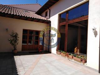 Maison à Villaquilambre. Se vende casa en villarrodrigo de las regueras.