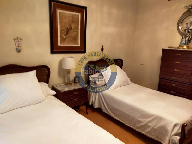 Foto 02fae0d3-fce3-4c13-a40b-2a44c74e8674. Pis amb calefacció aparcament a Centro Ciudad León