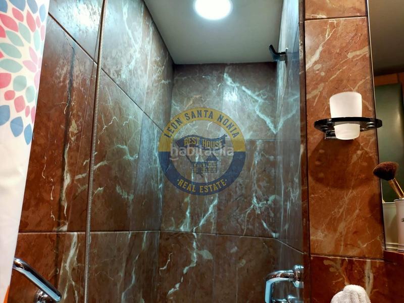 Foto 64c32524-38eb-4a62-b307-0668dcd445b2. Pis amb calefacció aparcament a Centro Ciudad León