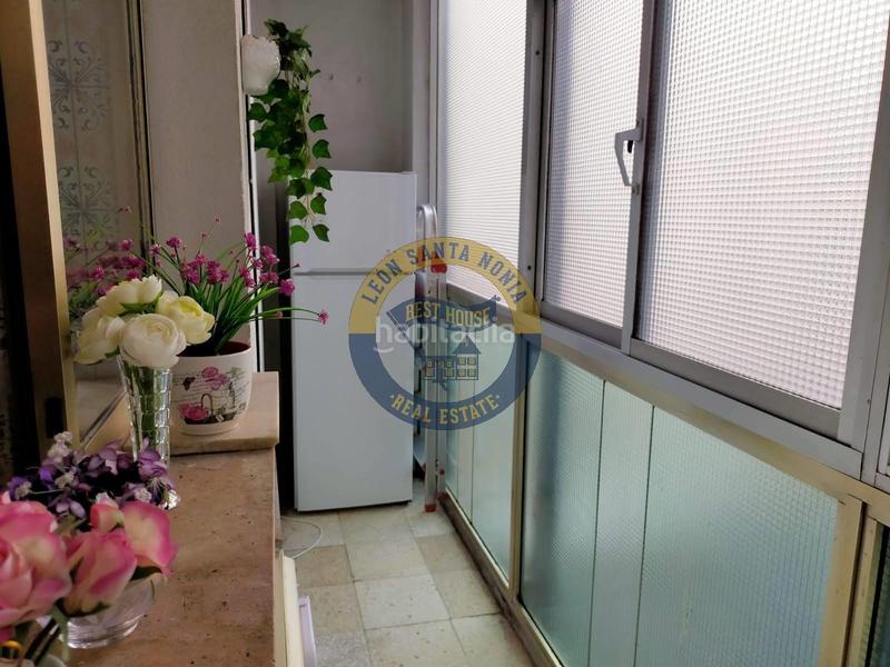 Foto bfdf922f-fd18-4d99-8aa4-c2bbf70ba25e. Pis amb calefacció aparcament a Centro Ciudad León