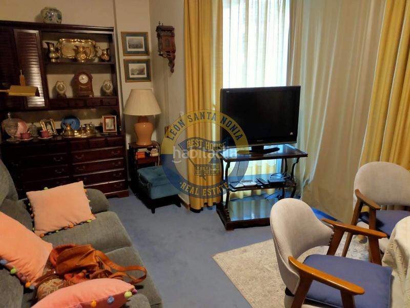 Foto c156d028-c4fd-4f70-a05a-673728342916. Pis amb calefacció aparcament a Centro Ciudad León